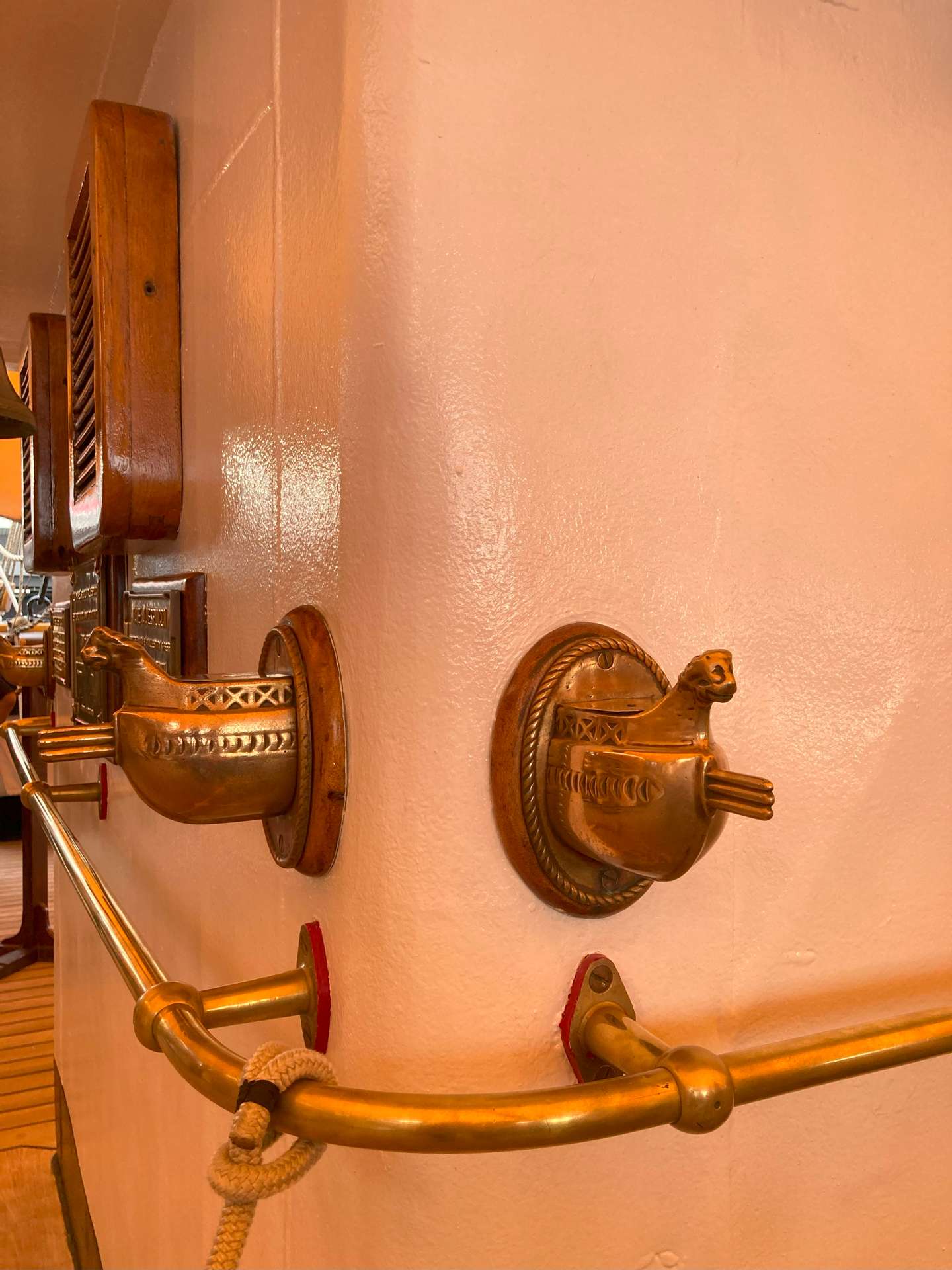 世界一美しい帆船「アメリゴ・ヴェスプッチ号」とZEROPODグラス